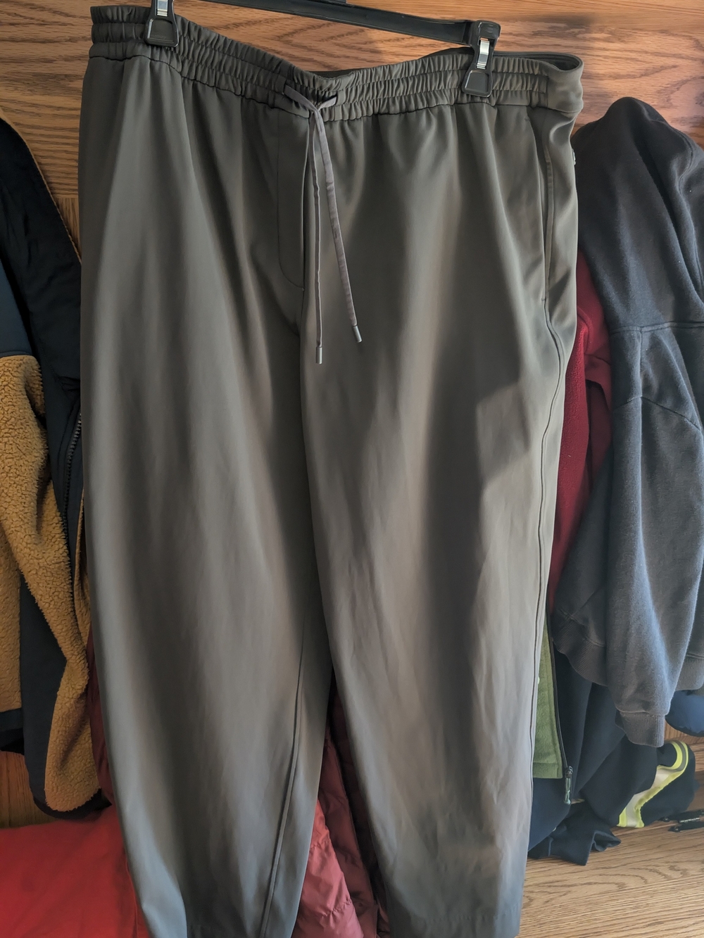 lululemon athletica Gray Elastic-Waist Joggers